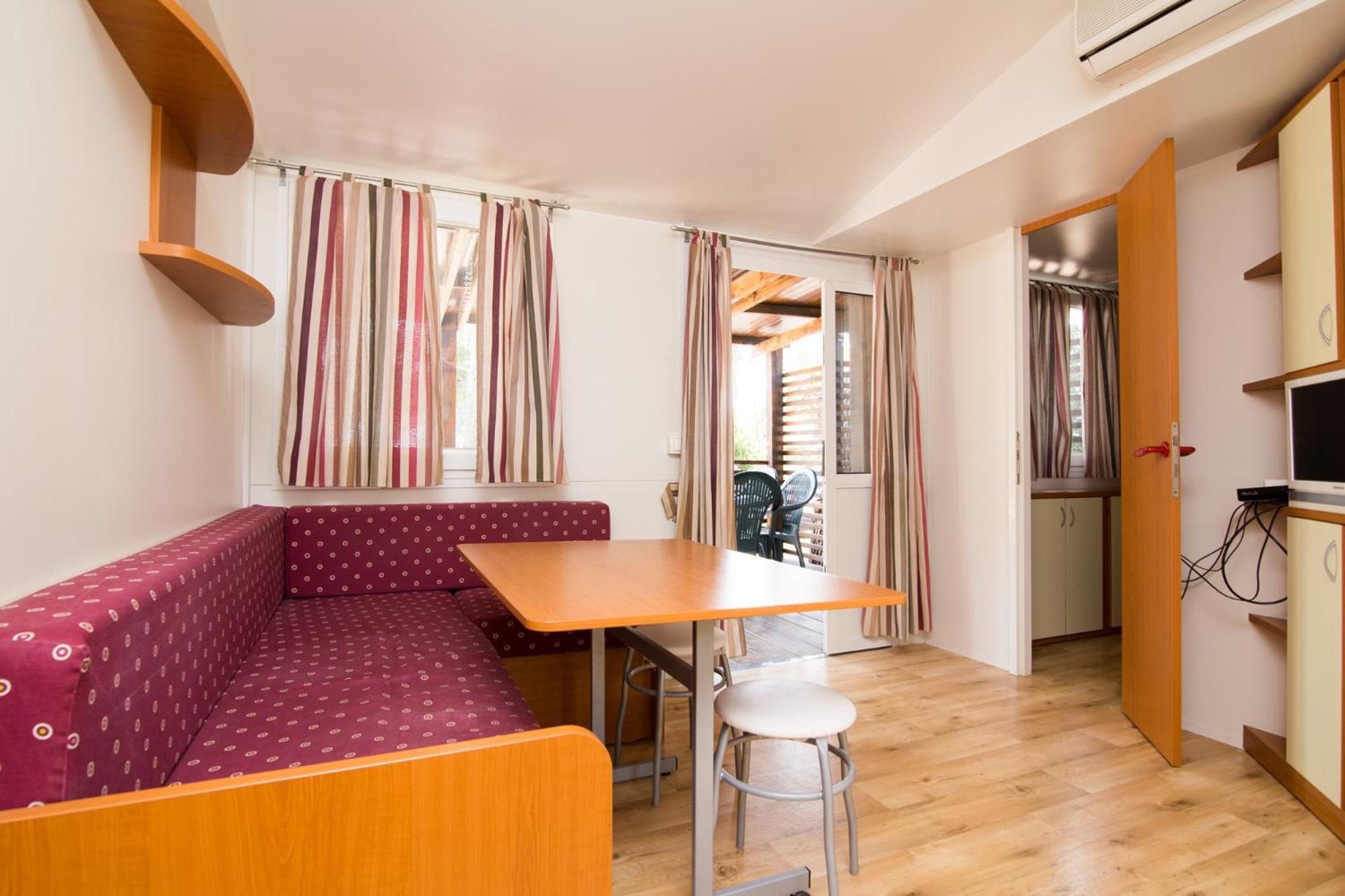 Šibuljina 斯布尔基纳营地旅馆酒店 外观 照片